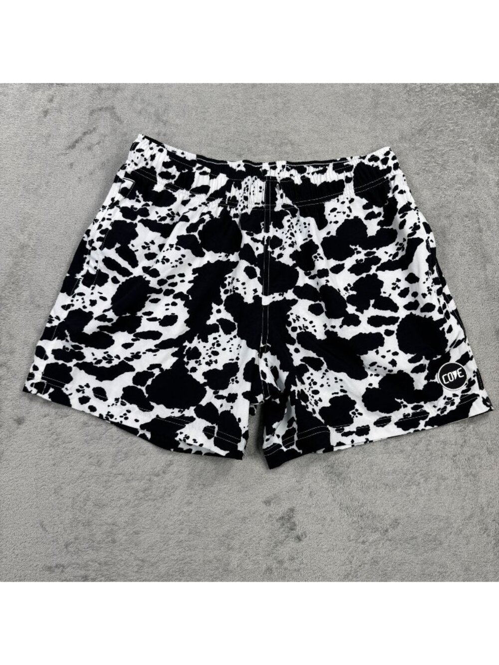 Cove Athletic Shorts Cow Print Mens 34/5" Unlined Running Gym Training Workout